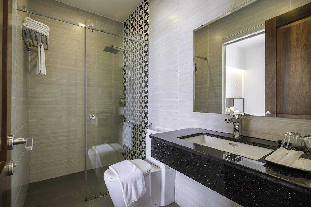 غرفة عائلية بسريرين كوين، Minh Chien Hotel 8/9