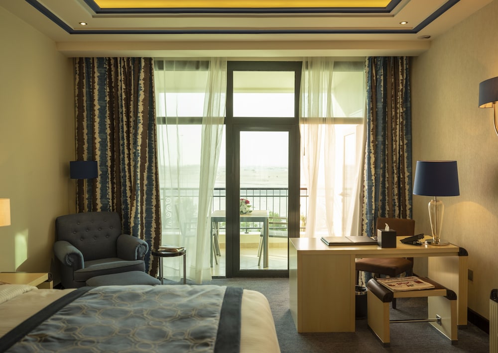 Retaj Salwa Resort & Spa 37/71