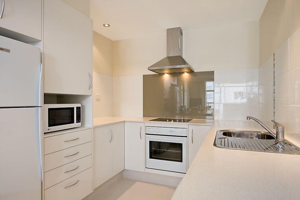 Beach House Seaside Resort Coolangatta 6/19