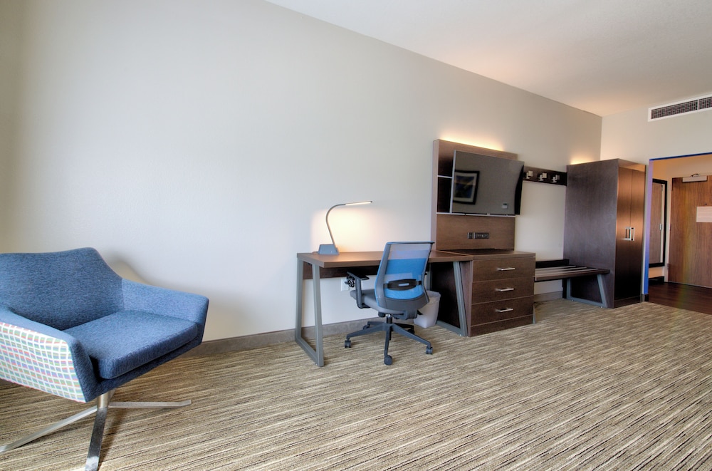 Holiday Inn Express and Suites Onalaska - La Crosse Area 49/71