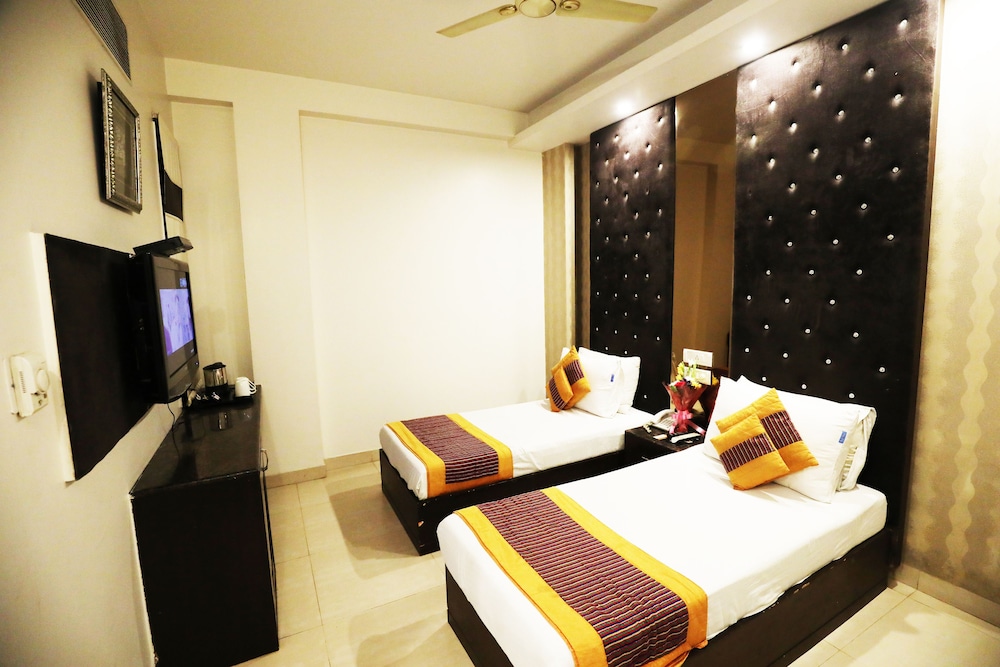 Hotel Yug Villa 24/33
