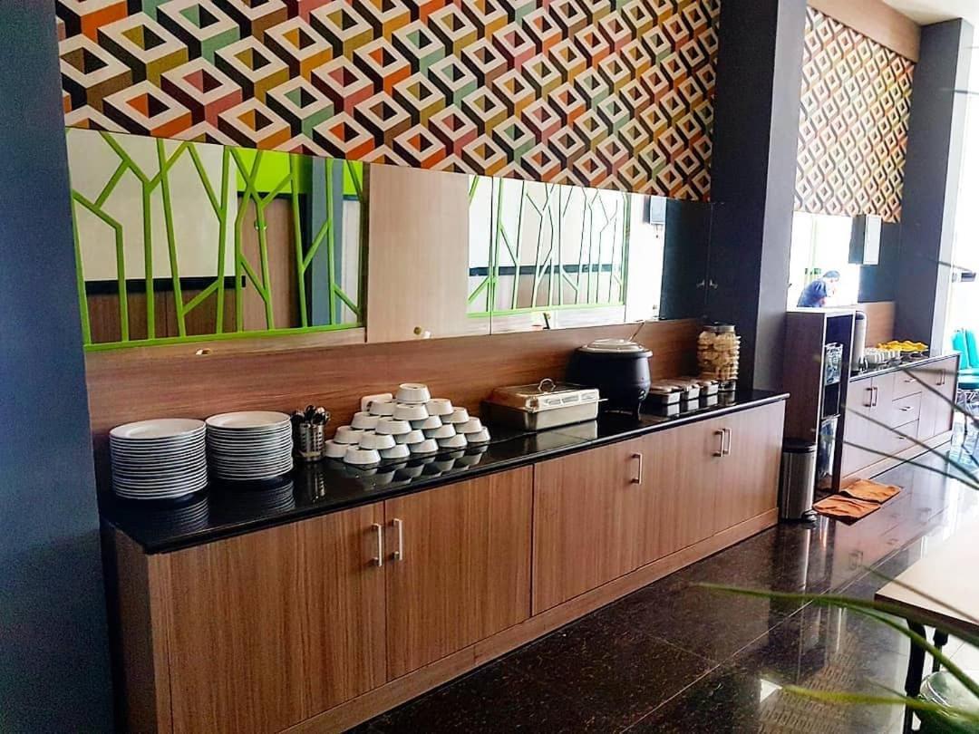 Akasia Budget Hotel 9/41