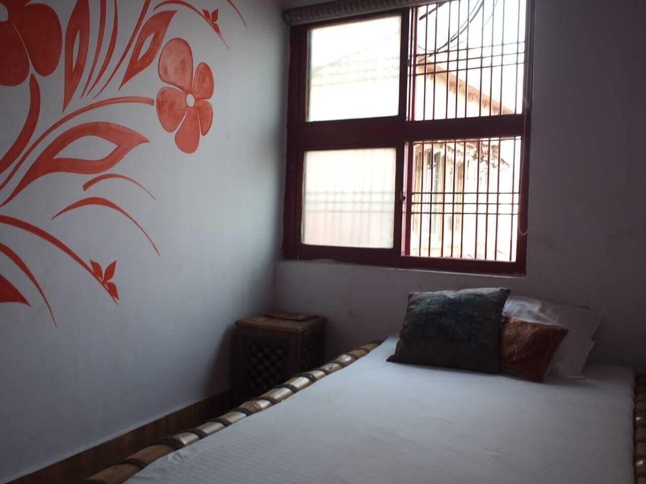 ROOM, SINGLE BED, RIVER VIEW