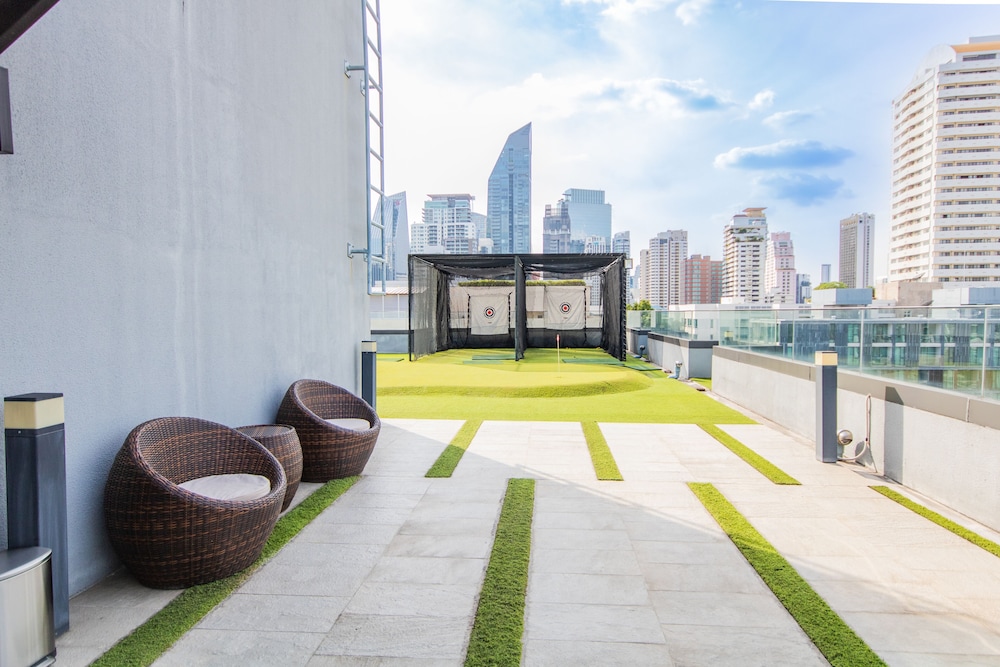 Voque Hotel & Serviced Residence Sukhumvit 51 27/37