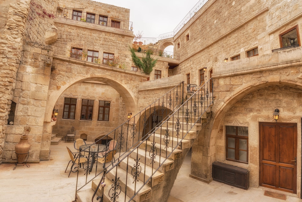 Hotel Temenni Evi 49/50