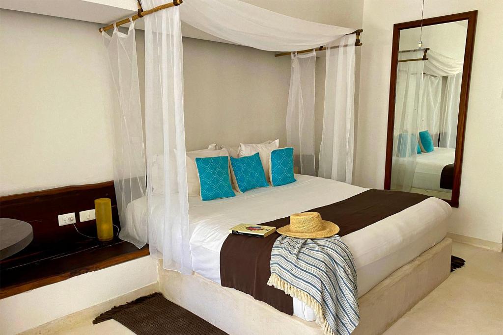 Room, King Bed, Beach Front, Plunge Pool