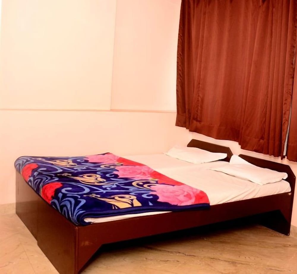 Hotel Parag 6/18