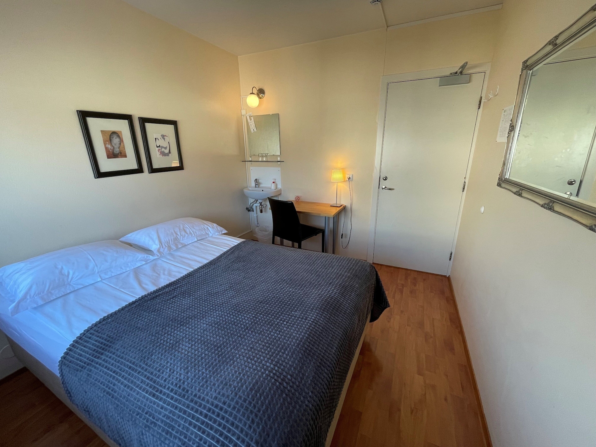 BASIC, SINGLE, SHARED BATHROOM