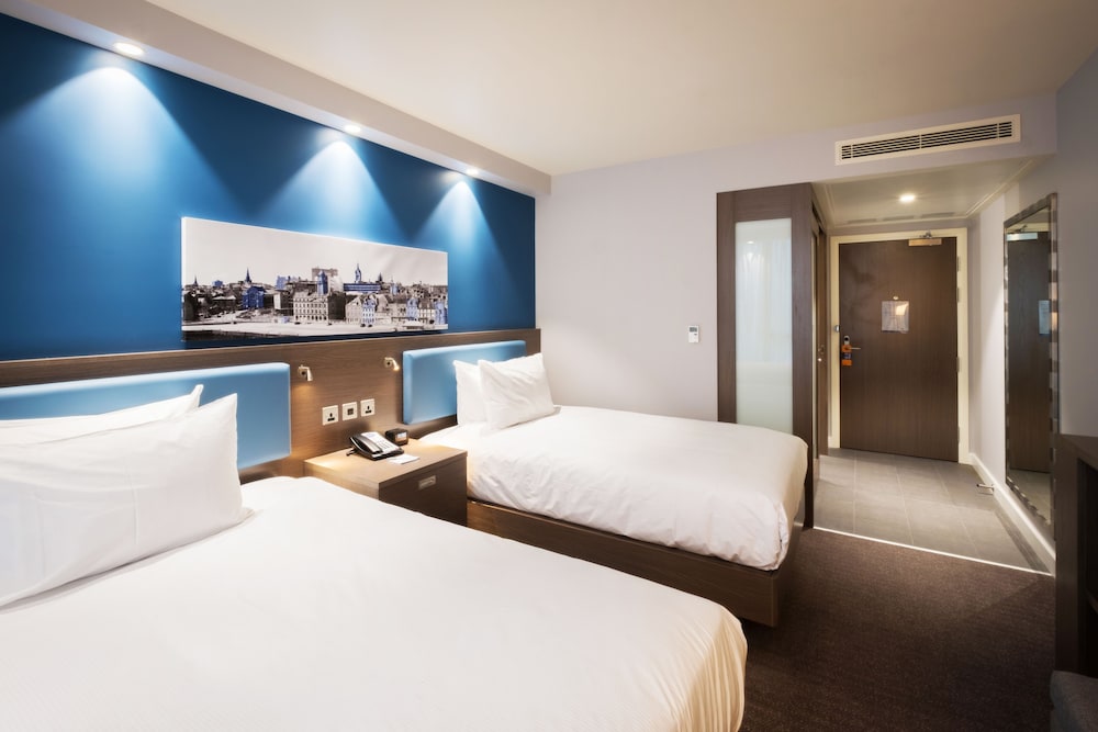 HAMPTON BY HILTON ABERDEEN AIRPORT 10/46