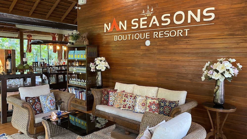 Nan Seasons Boutique Resort 16/81