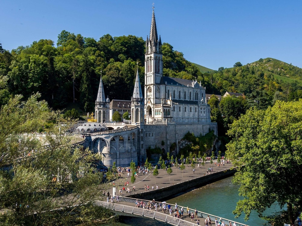 Mercure Lourdes Imperial 41/50