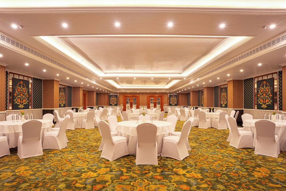 Mayfair Bay Resort, Paradeep 45/53