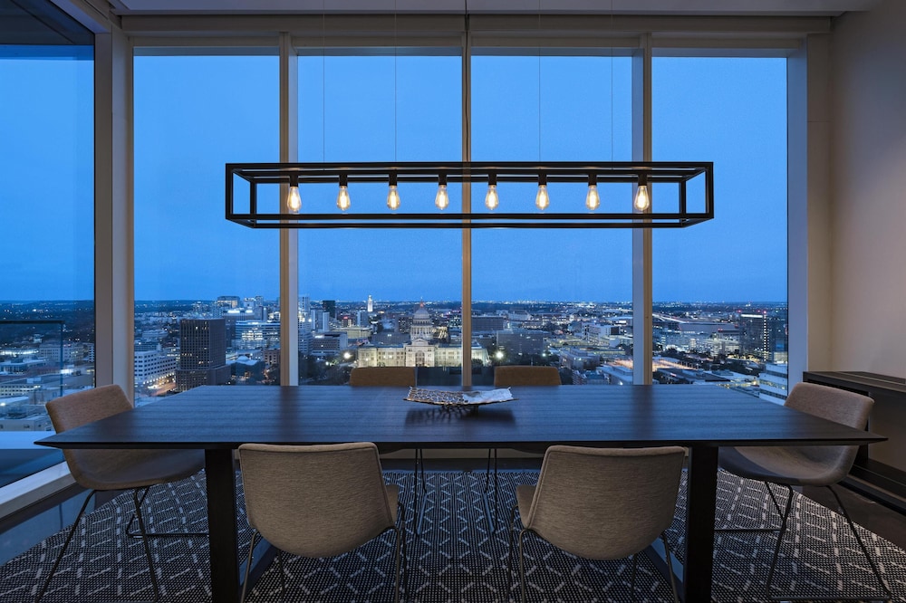 Hyatt Centric Congress Avenue Austin 39/50