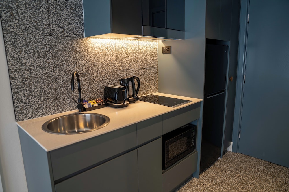 ValueSuites Penrith 40/60