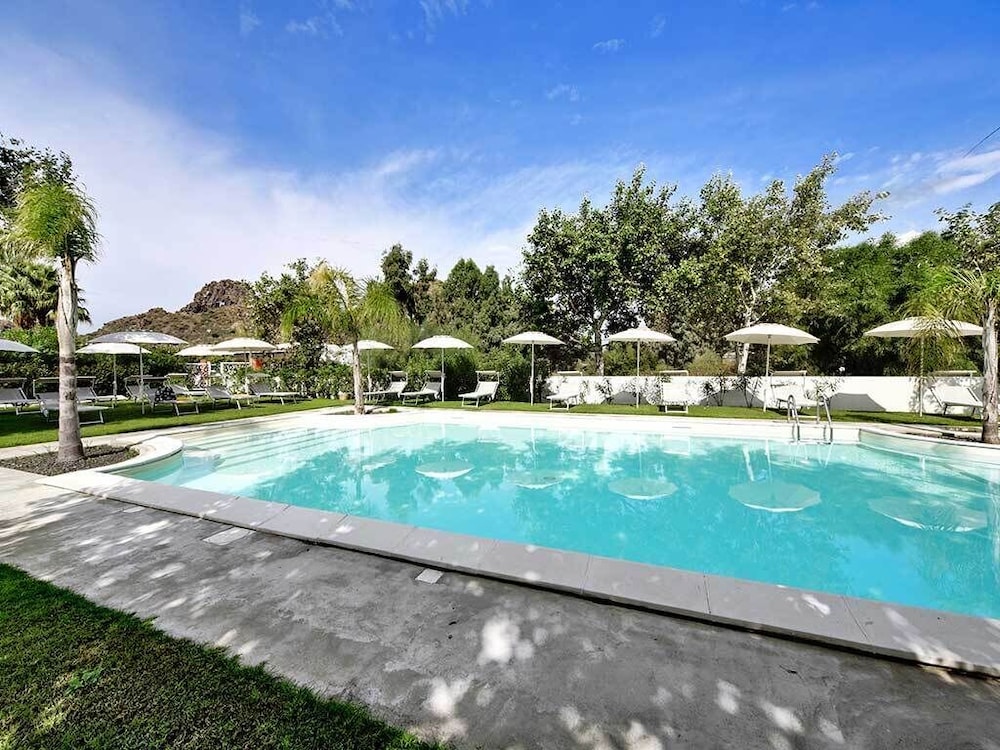 Garden Hotel Vulcano 67/72