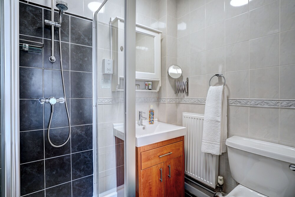 Regency Guest House 26/28