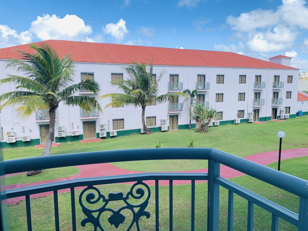 Garden Villa Hotel 55/60