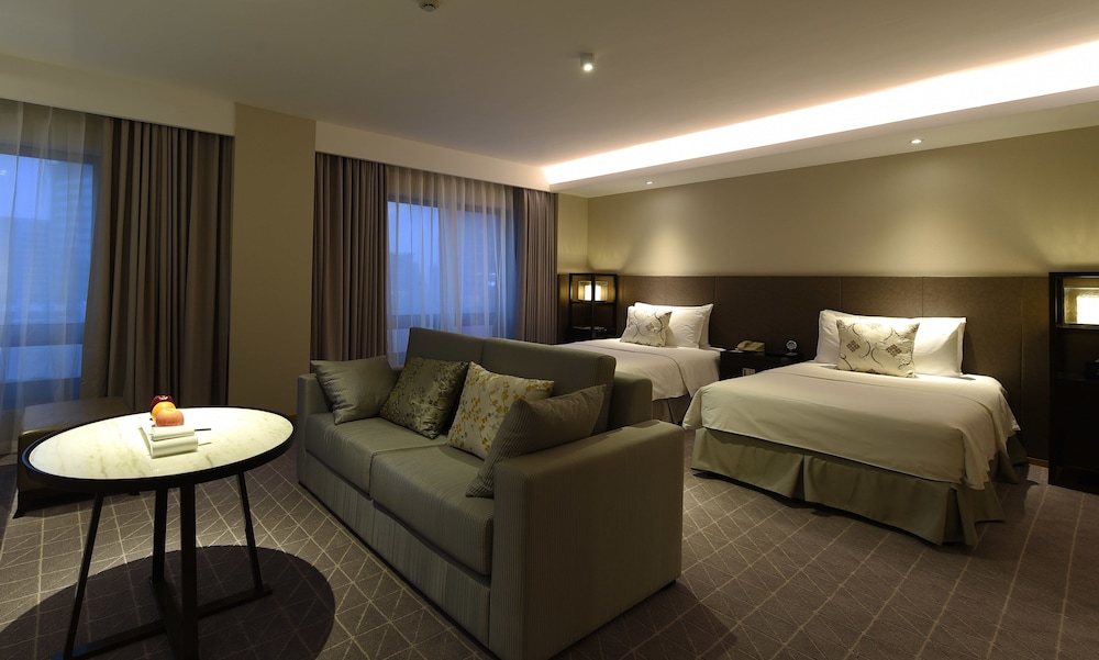 Jinling Hotel 31/52