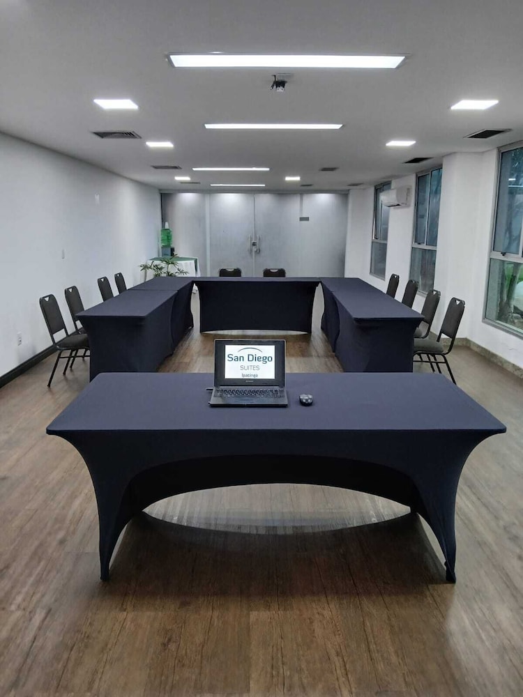San Diego Suites Ipatinga 70/75