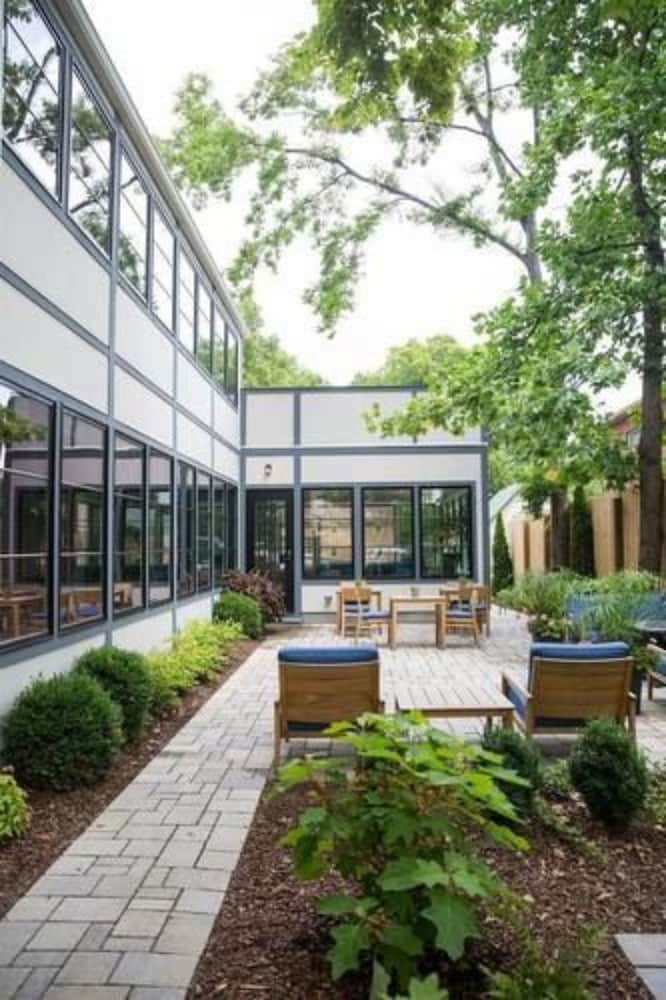 Germantown Inn 47/50