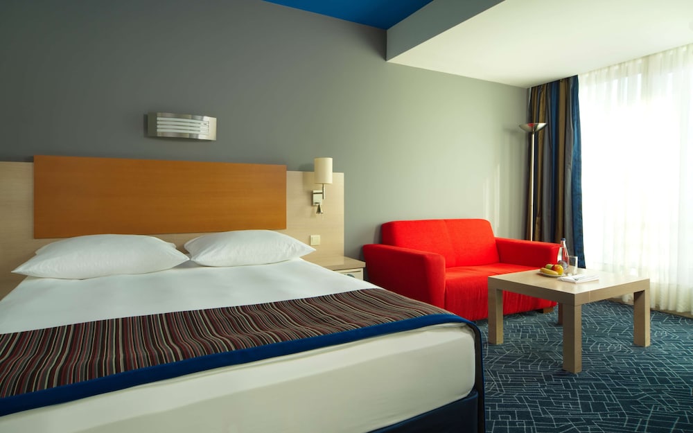Radisson hotel Baku 16/80