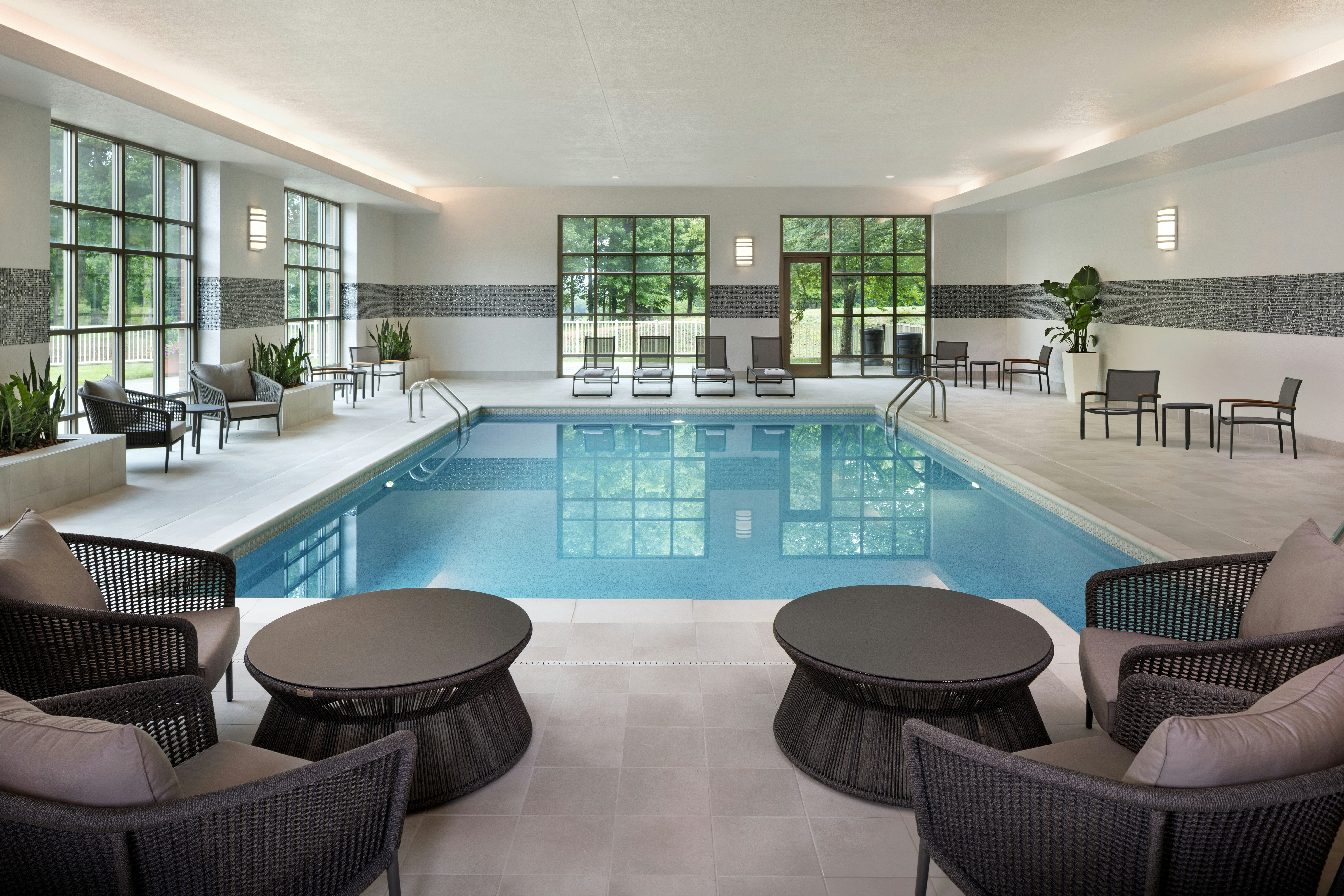 Embassy Suites by Hilton Charlotte Concord Golf Resort & Spa 30/74