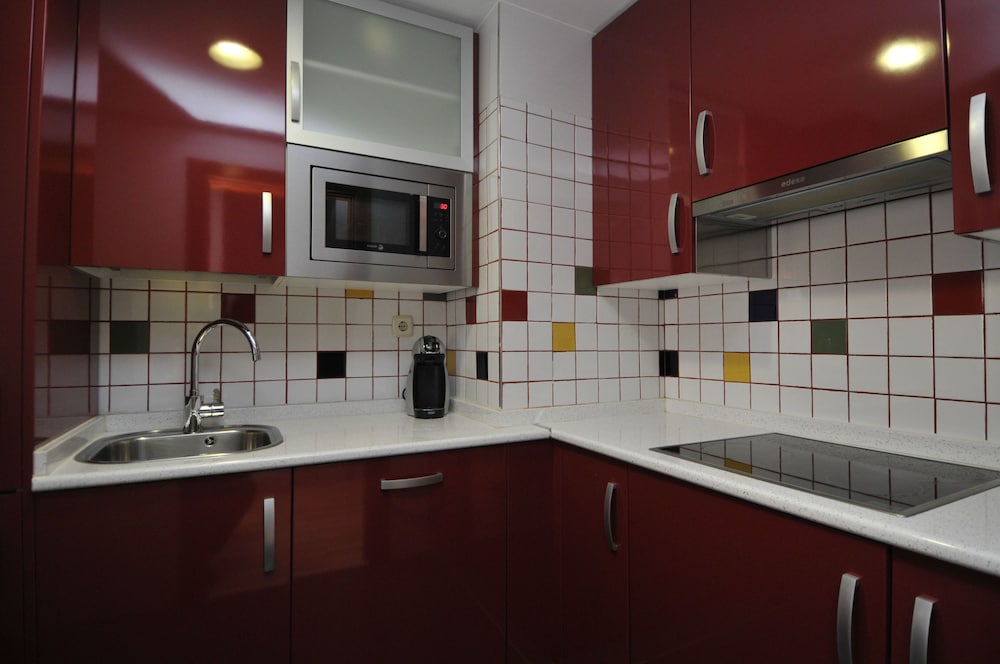 Mola Suites 26/32