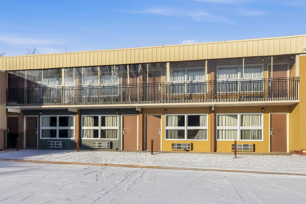 Devils Lake Inn By OYO Near Devils Lake Regional Airport in DEVILS LAKE - ND