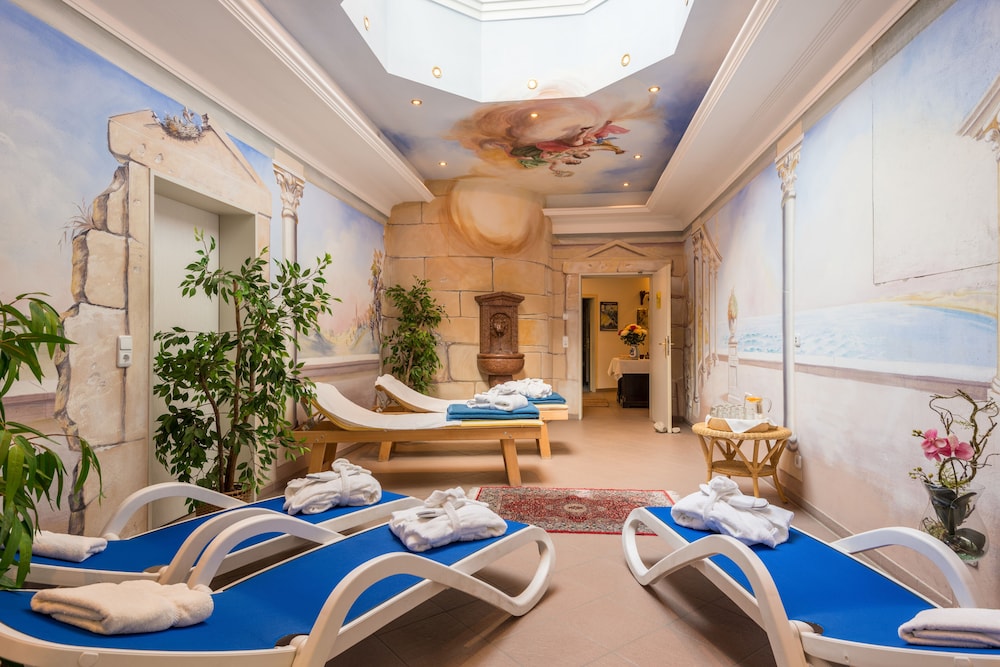 Hotel Rheinischer Hof 26/39