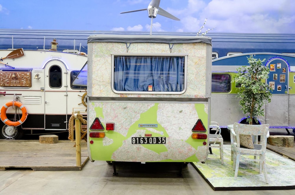 Basecamp Bonn 6/50