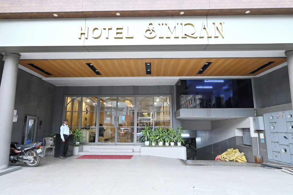 Hotel Simran 2/43