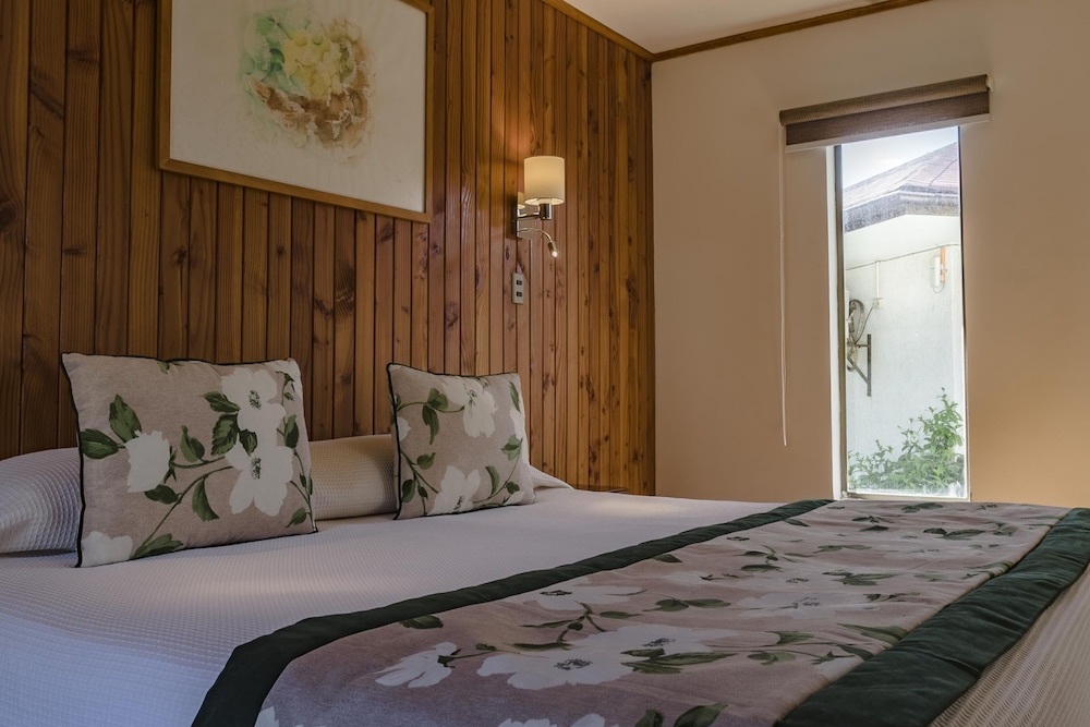 TAHA TAI HOTEL 20/68