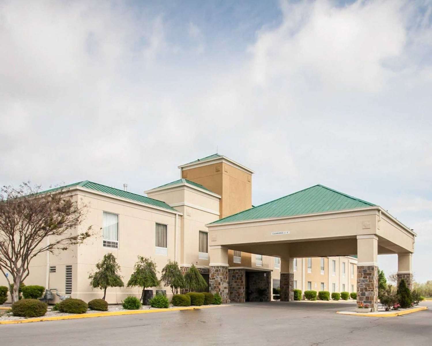 Quality Inn Hayti Comfort Inn Hayti 2/26