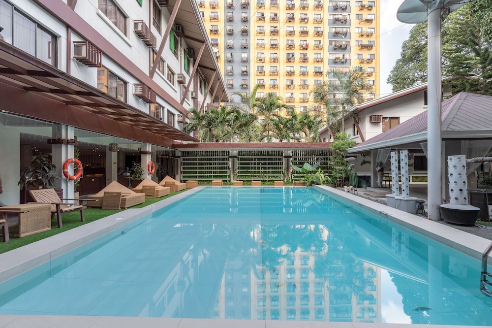 The Selah Garden Hotel 4/71