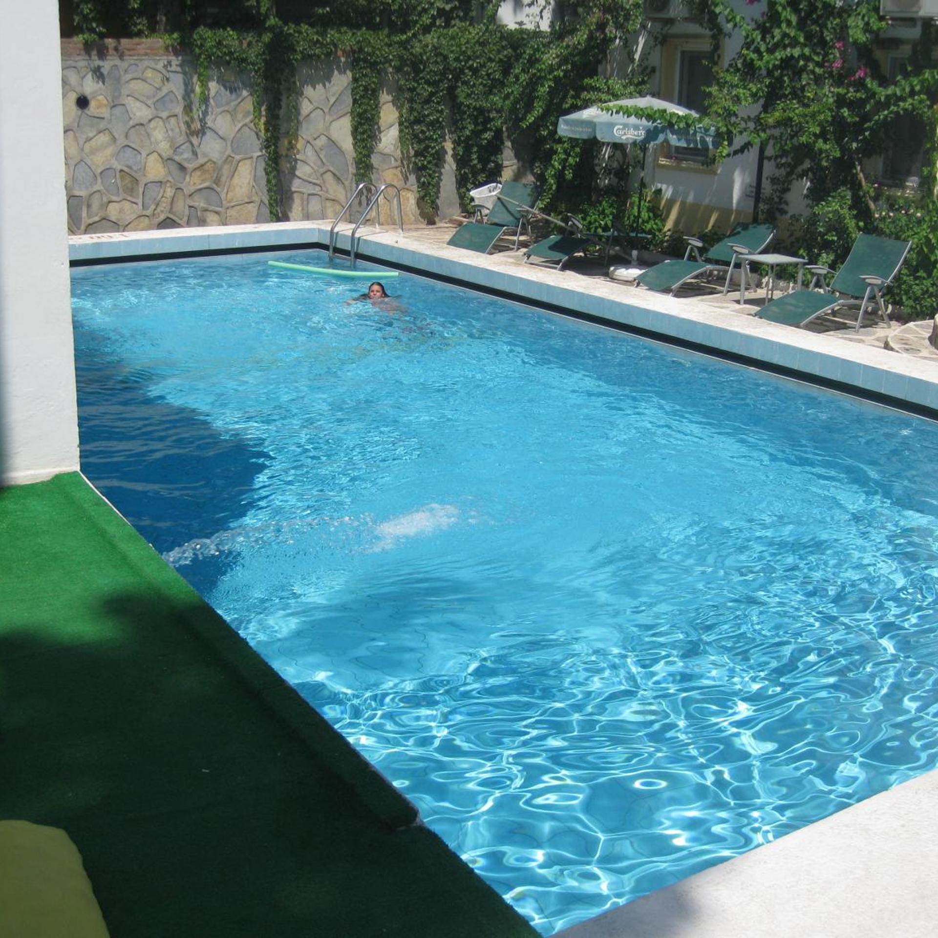 Bircan Hotel 55/56