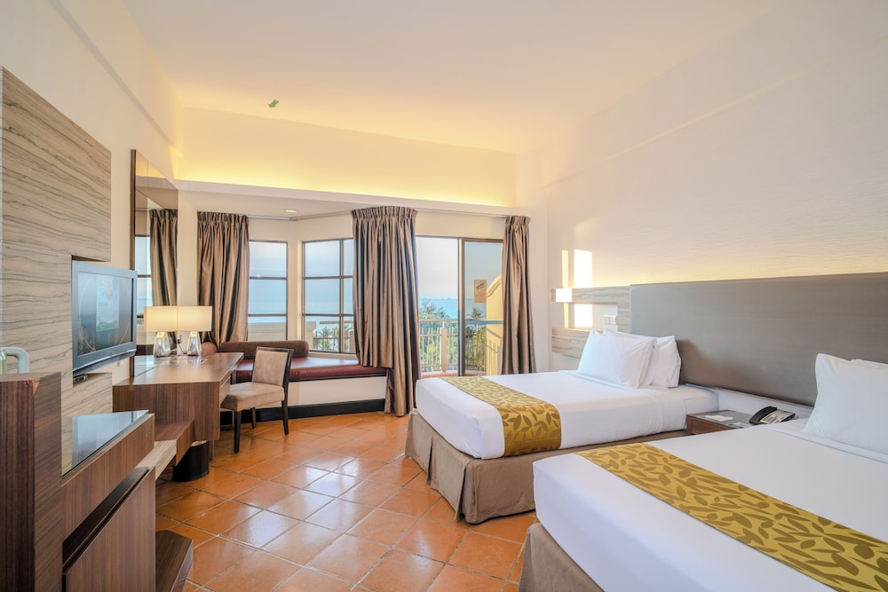 Deluxe, Twin Beds, Sea Front