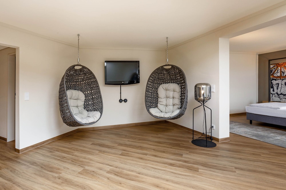 Sunday Hotel Bad Boll 22/46