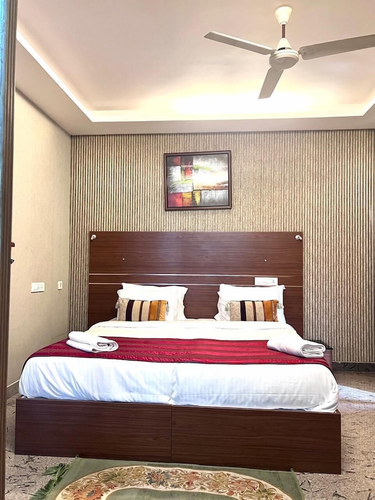 Hotel Fort Kochi Beach Inn 26/72