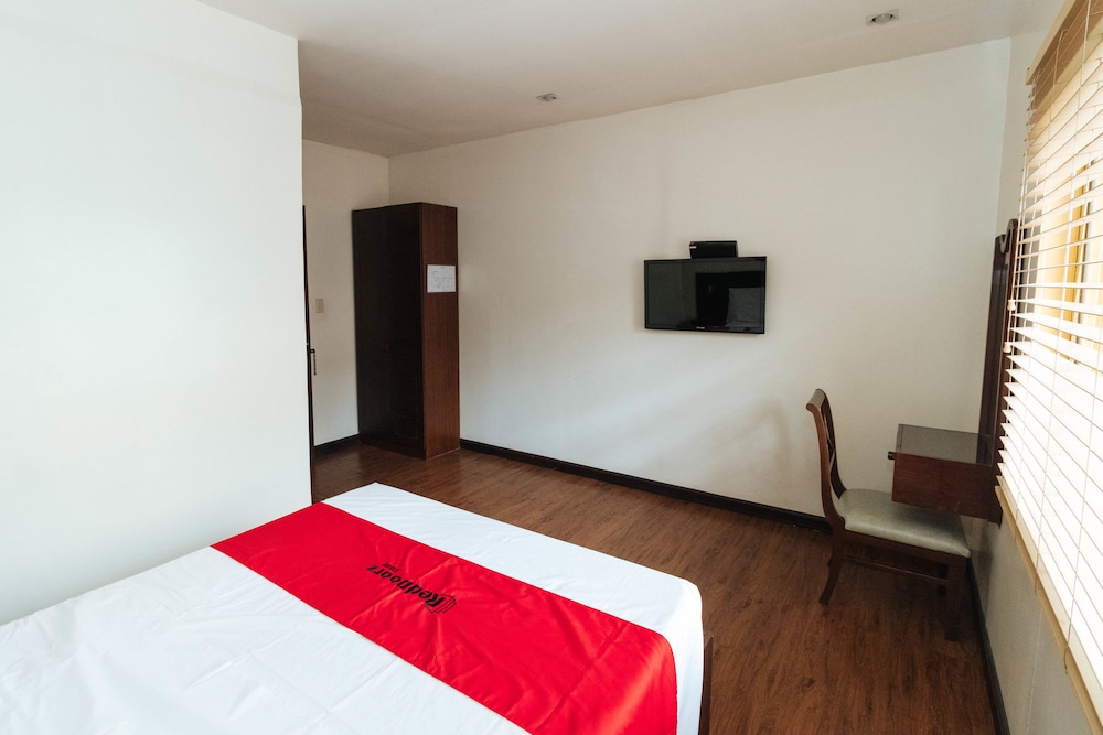 Reddoorz San Antonio Makati 16/49