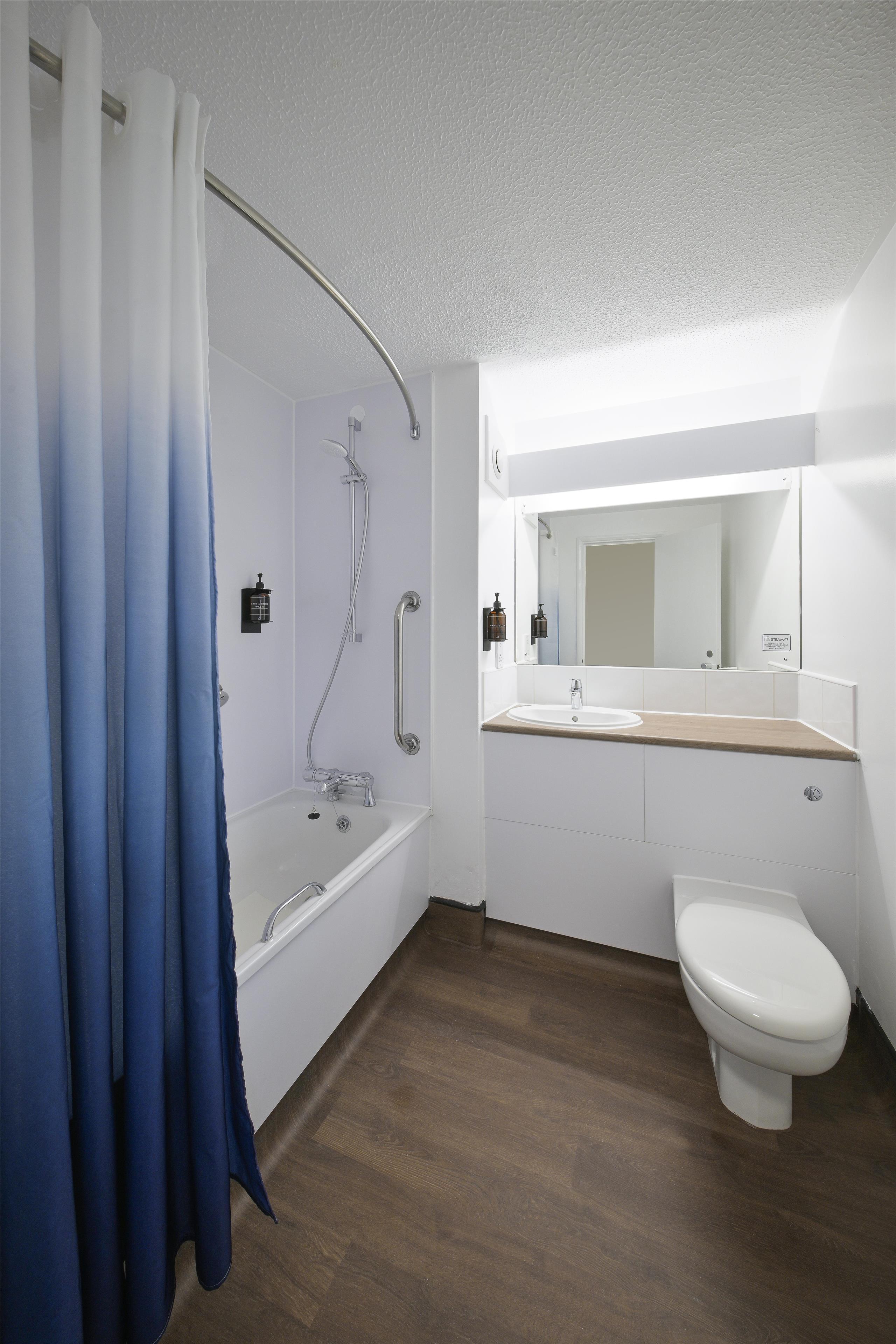 Travelodge Swansea M4 39/39