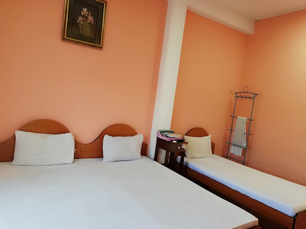 Sunshine Hotel And Hall 19/46