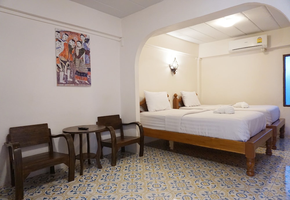 Nan Lanna Hotel 17/25