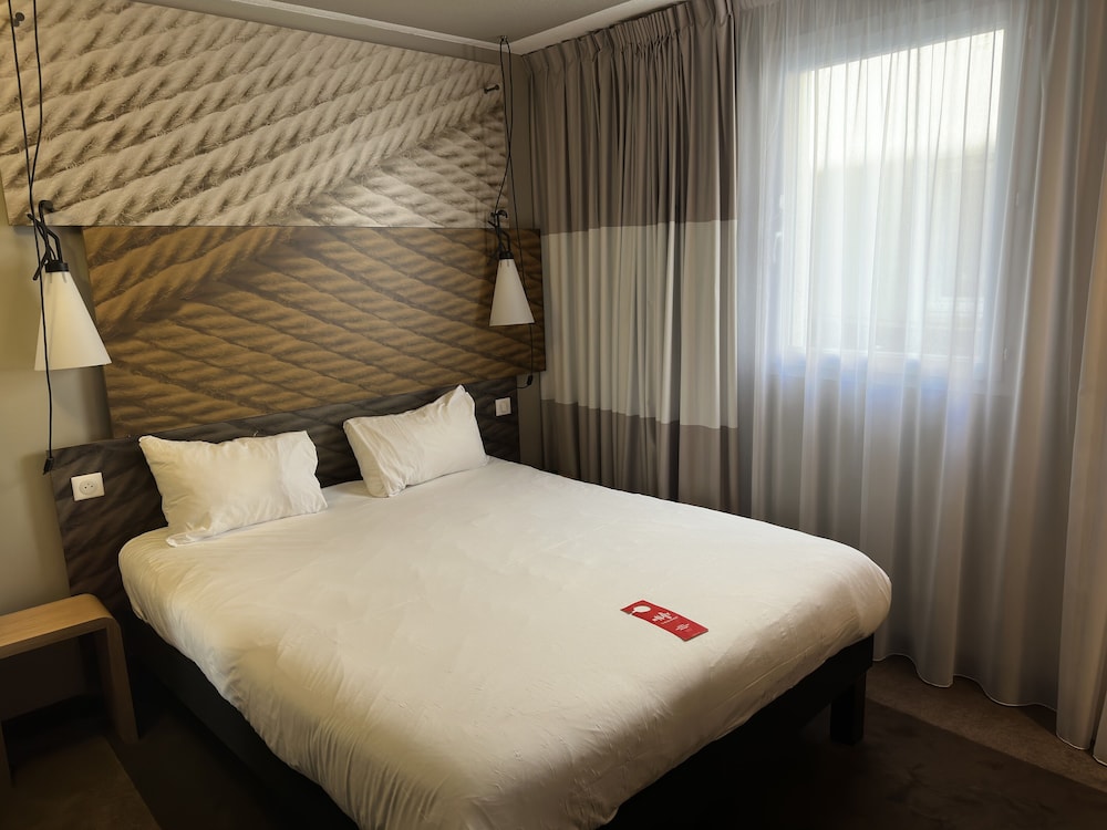 Standard, Double Bed
