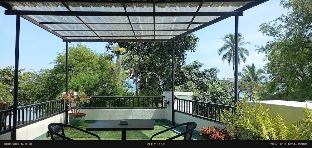 Sea Star House 4/44