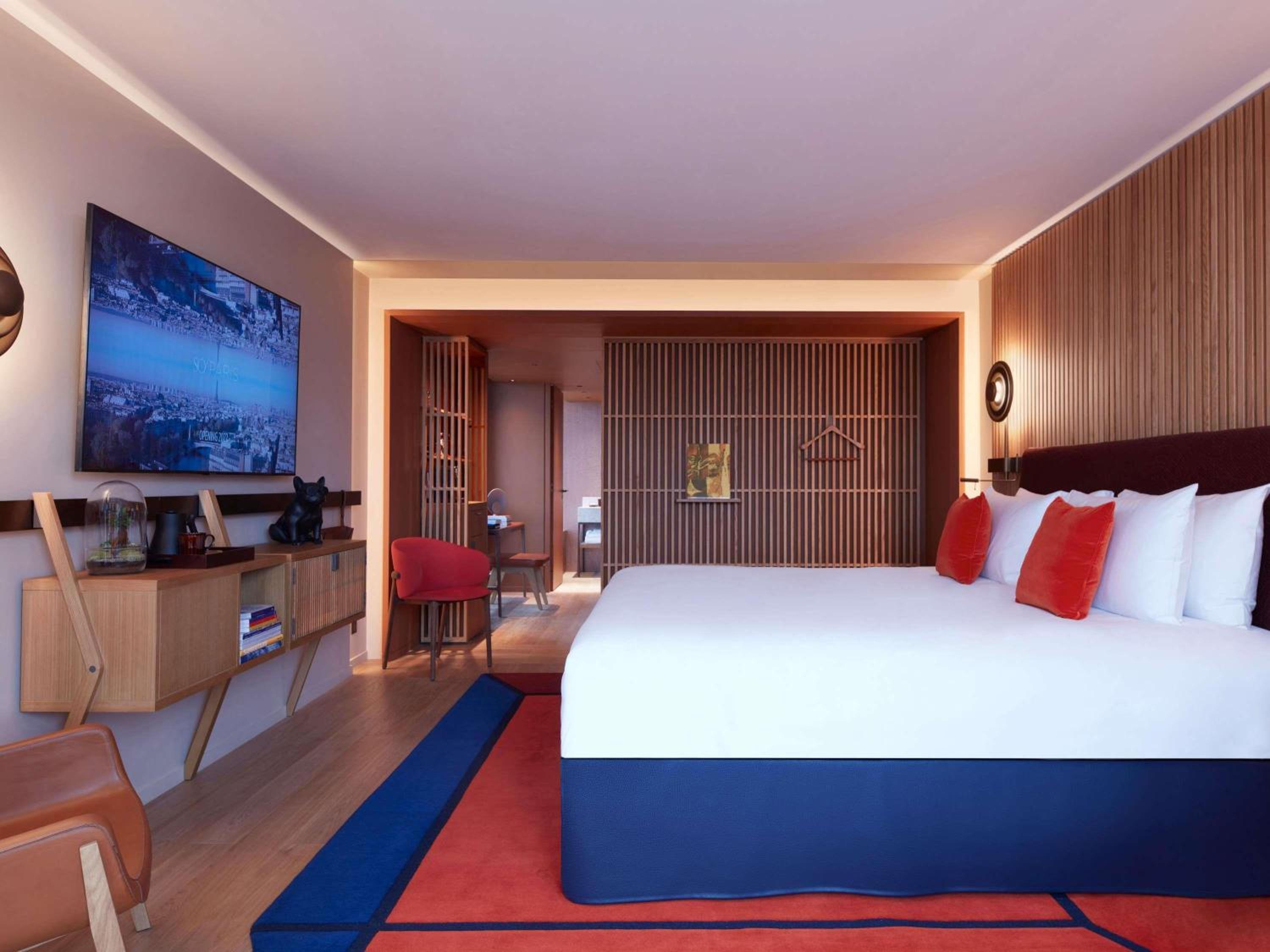 Panorama, River, Junior Suite, Studio, King Bed, Eiffel View