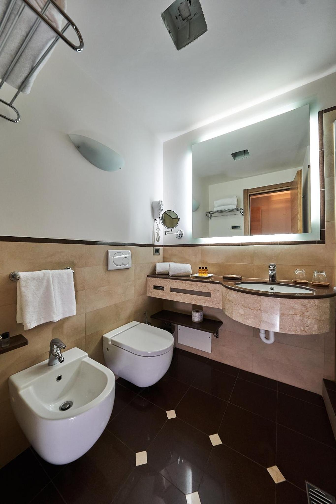 غرفة قياسية مفردة، Hotel Astoria 4/5