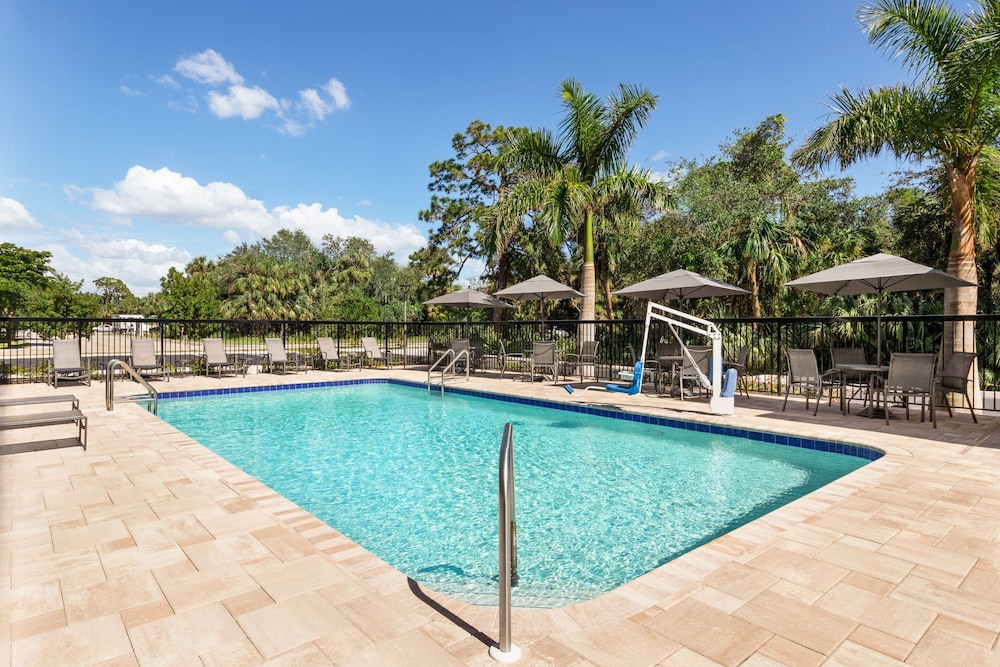 Fairfield Inn & Suites by Marriott Bonita Springs 12/31