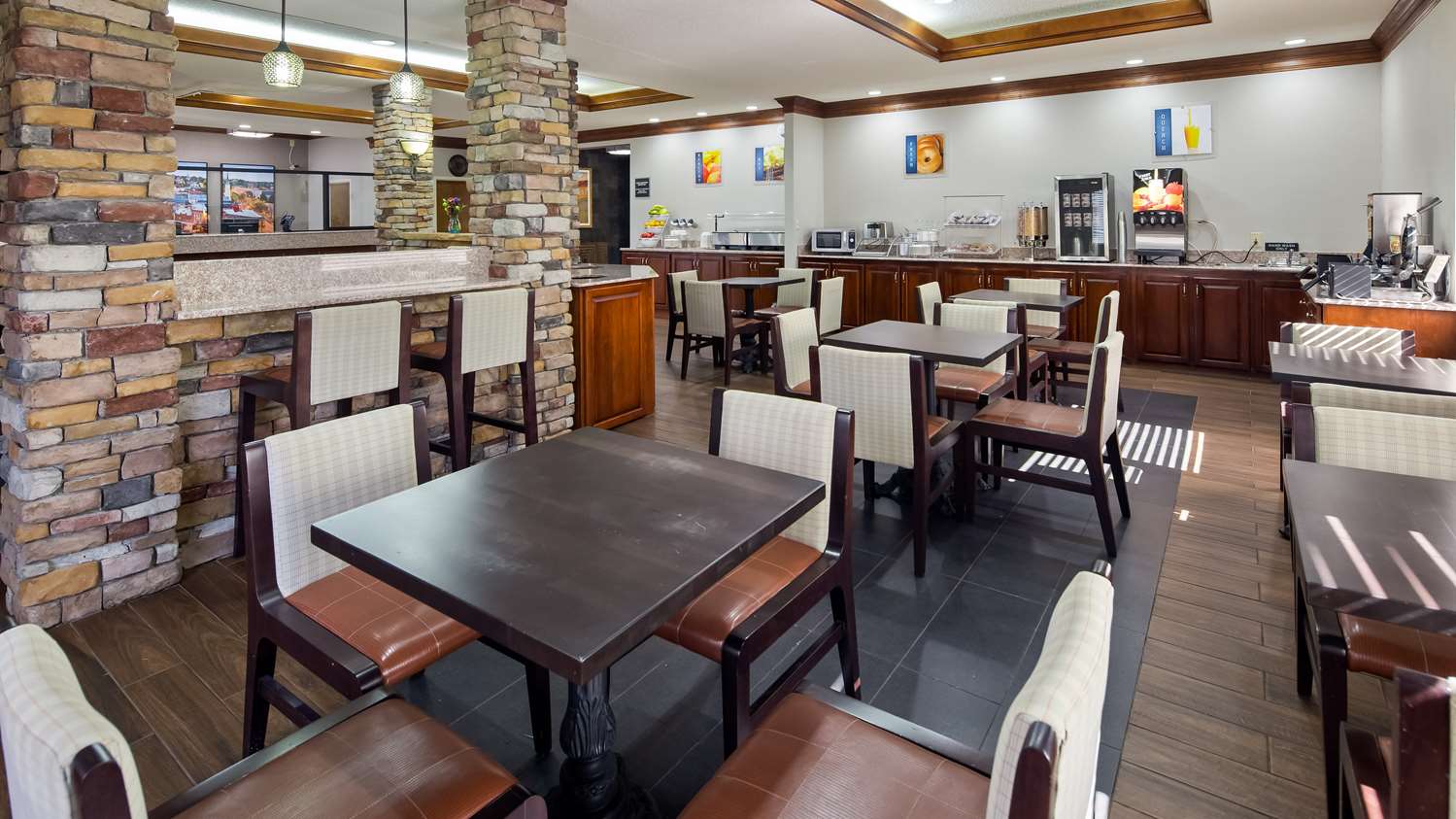 Best Western Inn & Suites Byron 9/10