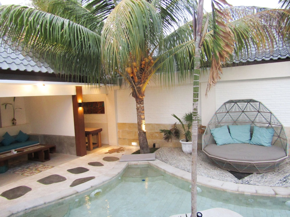 The White Key Luxury Villas 14/39
