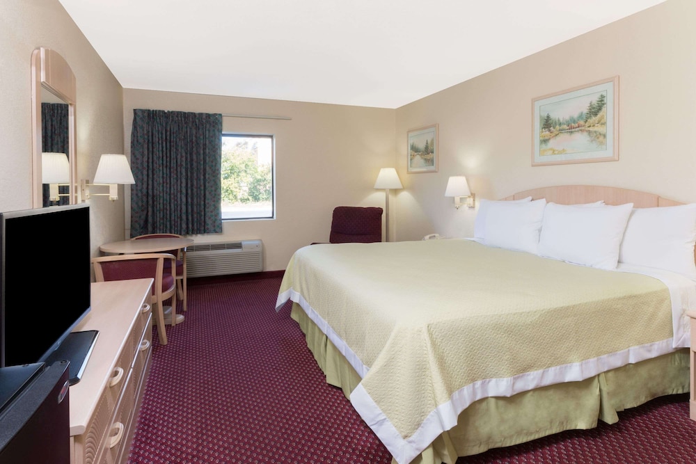 Days Inn by Wyndham Mount Vernon 12/50